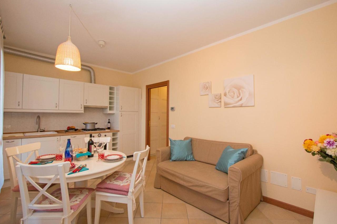 Baglio Degli Ulivi 3 Apartment By Wonderful Italy Сирмионе Екстериор снимка