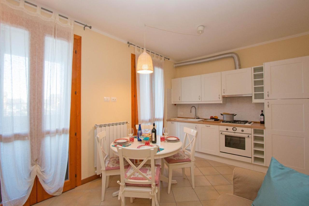 Baglio Degli Ulivi 3 Apartment By Wonderful Italy Сирмионе Екстериор снимка