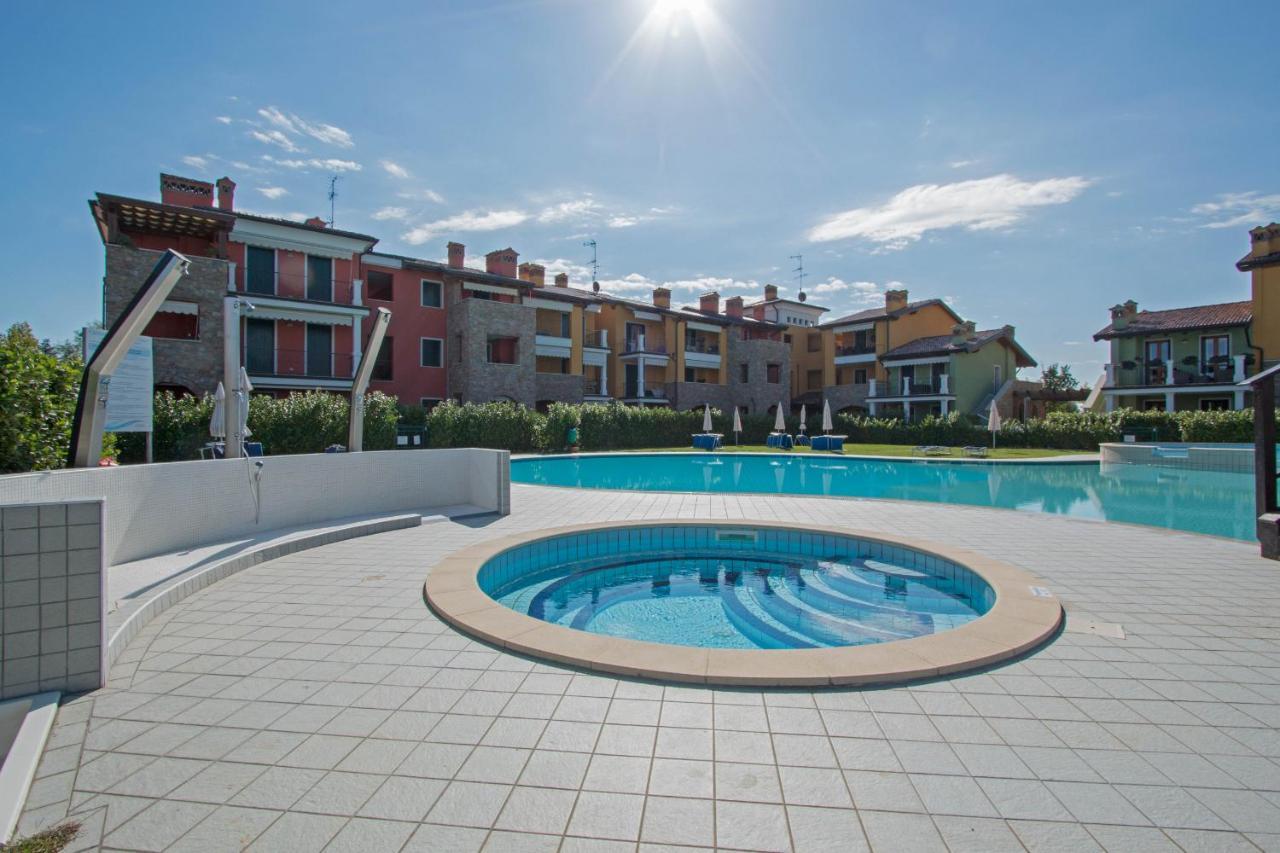 Baglio Degli Ulivi 3 Apartment By Wonderful Italy Сирмионе Екстериор снимка