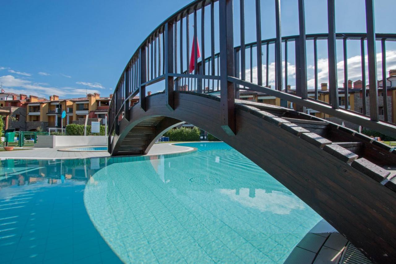 Baglio Degli Ulivi 3 Apartment By Wonderful Italy Сирмионе Екстериор снимка