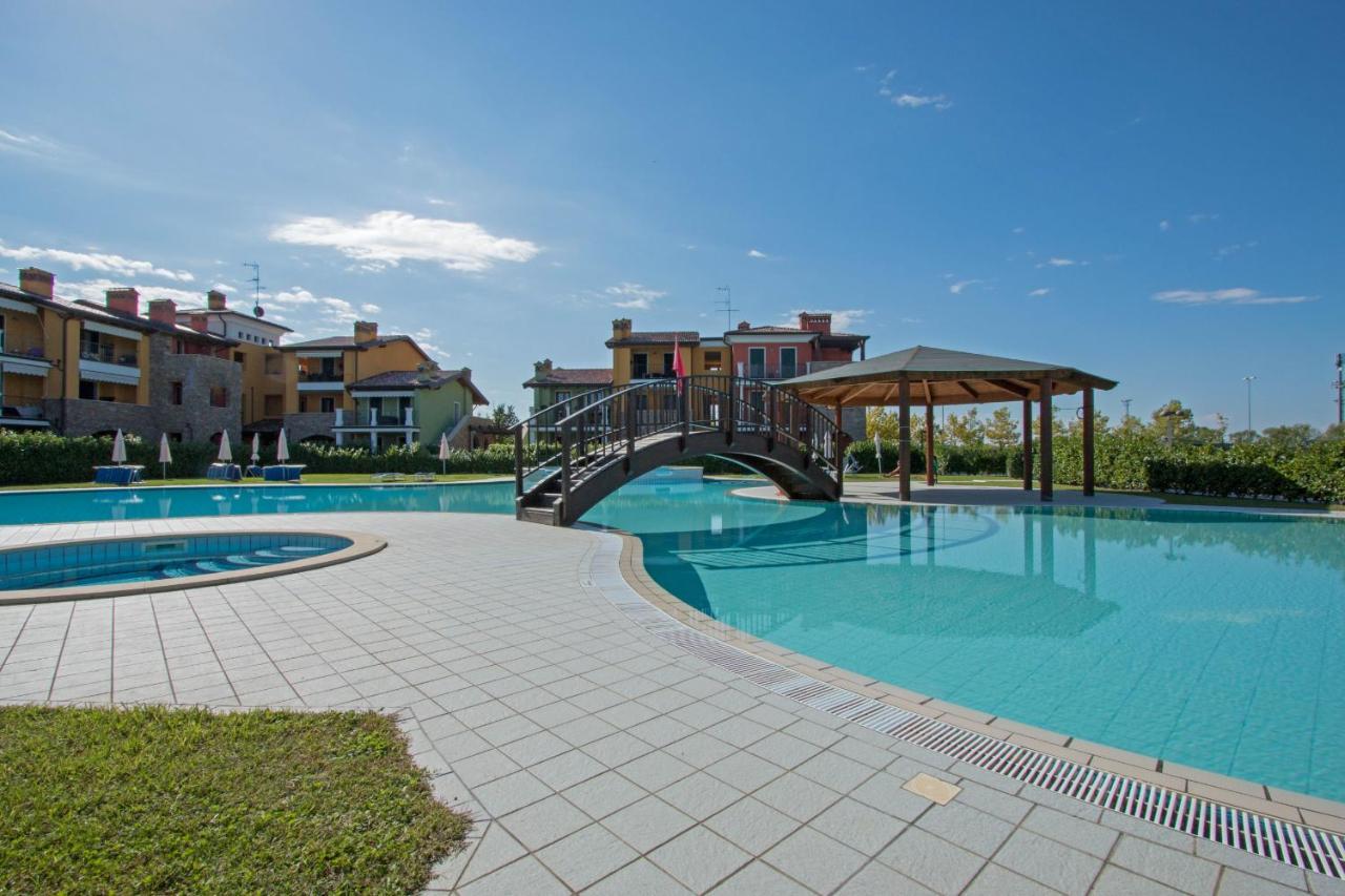 Baglio Degli Ulivi 3 Apartment By Wonderful Italy Сирмионе Екстериор снимка